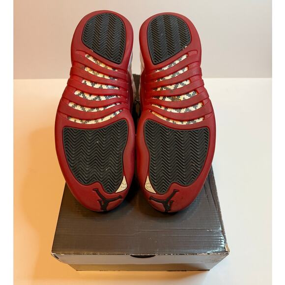 Air Jordan 12 Retro Cherry  2009 130690-110  Men's Size:10 EXCELLENT CONDITION - Picture 5 of 7